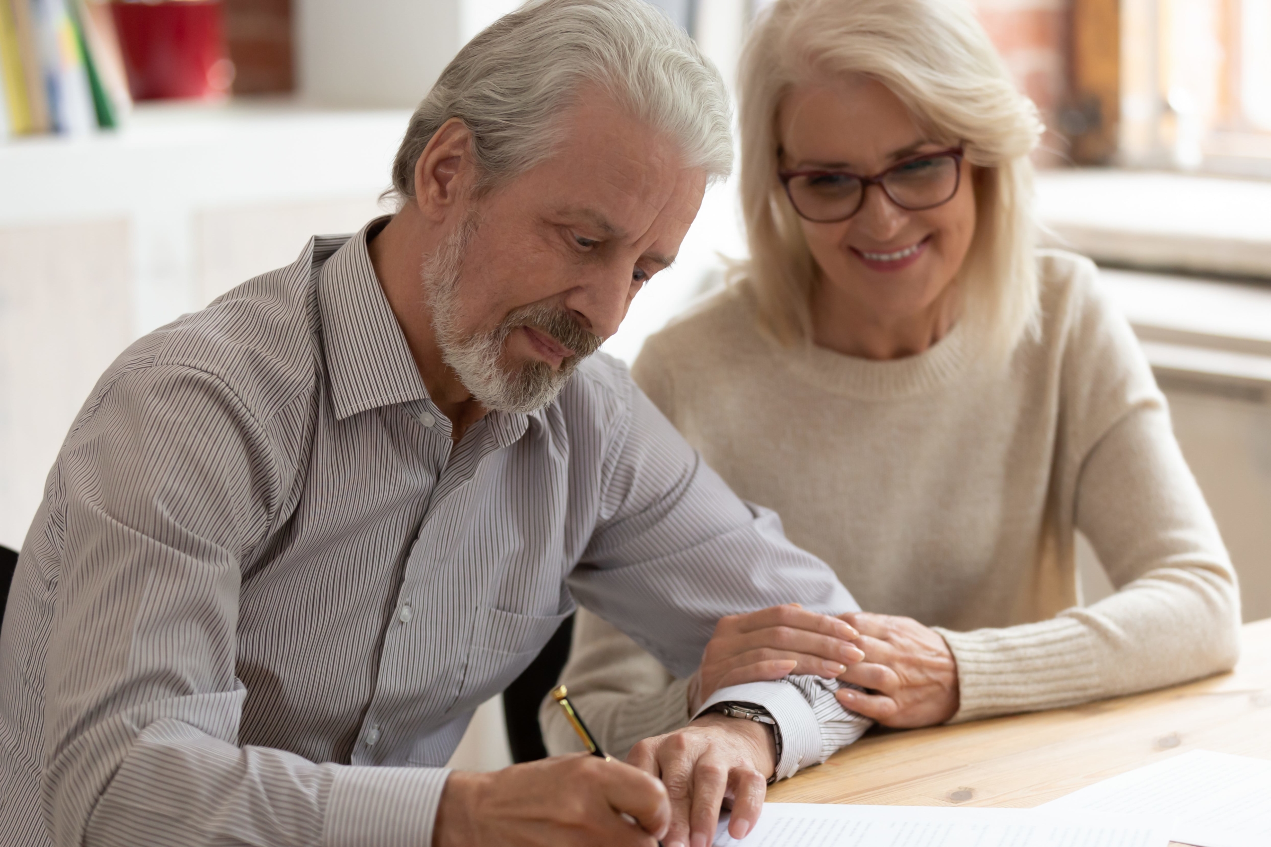 How Legal Insurance Helps Your Write Your Will